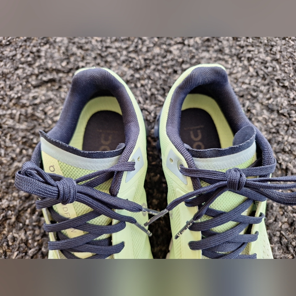 On Cloud Cloudflow 3 Running Shoes Woman Size 7 Meadow Green White**Pls Read** - Picture 12 of 16